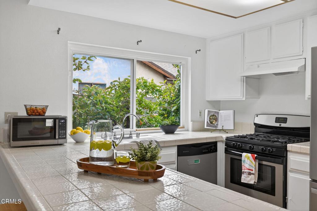 MLS #V1-32610 image #10