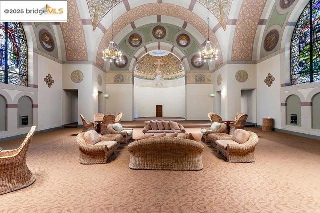 351 Buena Vista Ave E, San Francisco CA: https://media.crmls.org/mediaz/56615fd6-6620-4767-96b9-bd484d6a7947.jpg