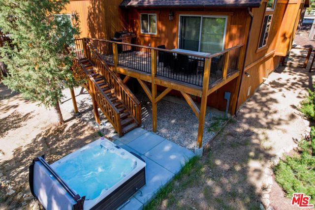 919 Mcalister Road, Big Bear City CA: https://media.crmls.org/mediaz/5661fa11-4de0-40fa-b1e9-ff3f59ff8fff.jpg
