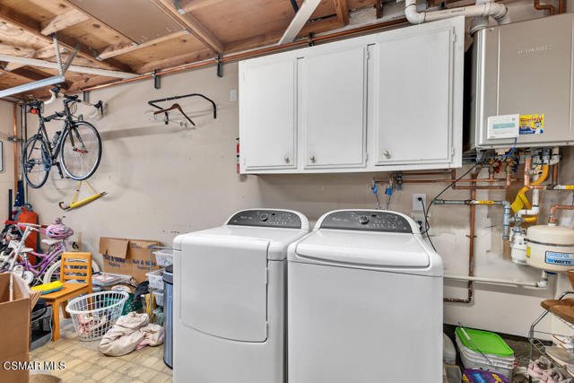 30 S Ellis Place, Newbury Park CA: https://media.crmls.org/mediaz/56621630-98a3-406f-a9be-639d862ba42a.jpg