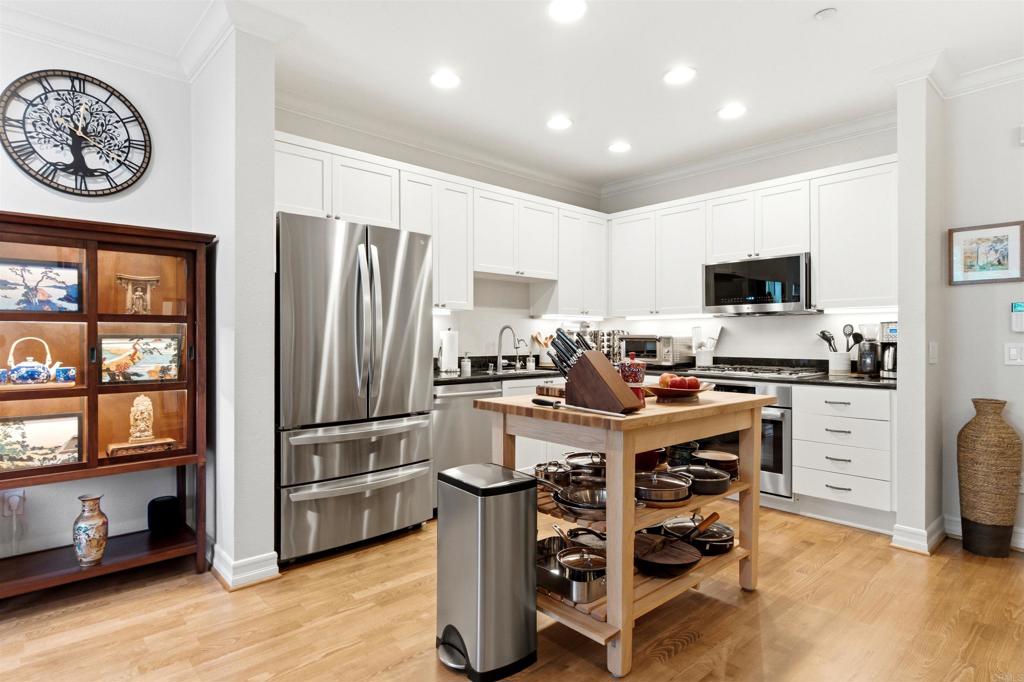 525 11th Avenue - photo 6