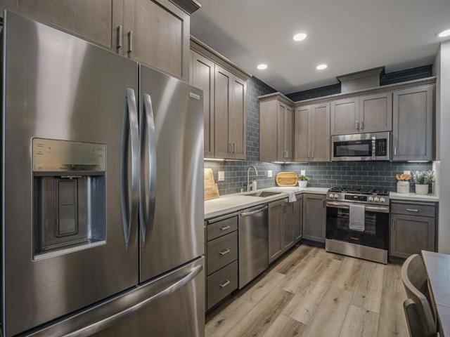 126 Aptos Village Way, Aptos CA: https://media.crmls.org/mediaz/56637ffb-03c5-47ba-95fb-1772a590e94b.jpg