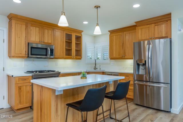901 Decatur Avenue, Ventura CA: https://media.crmls.org/mediaz/5663da19-57ff-4eca-9e6d-788b24587566.jpg