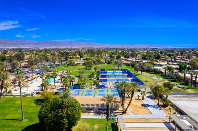 82102 Keitel Lane, Indio CA: https://media.crmls.org/mediaz/566688bd-6a43-4cd3-9dab-6fb2b81ef9c0.jpg
