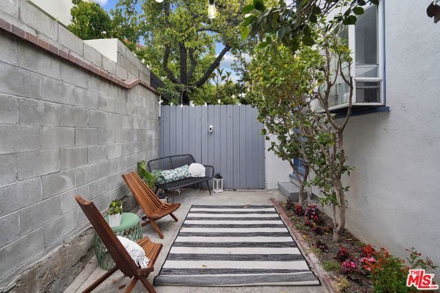 1107 19TH Street, B photo 8