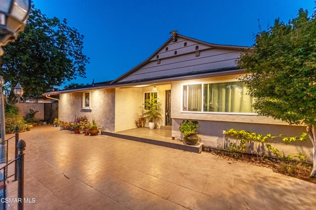 4148 Camino De La Cumbre, Sherman Oaks CA: https://media.crmls.org/mediaz/5667ead4-c477-4f26-98dd-a8218e24484b.jpg