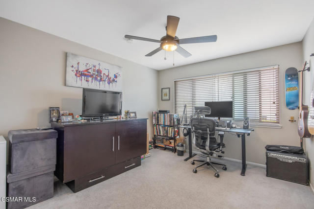 974 Hillview Cir Simi Valley-large-035-0