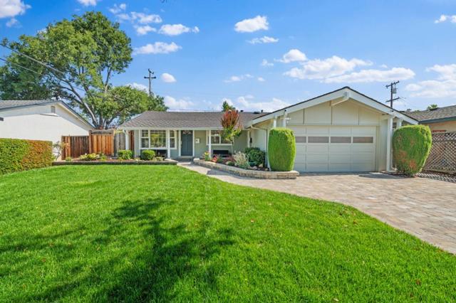 1596 Adrien Drive, Campbell CA: https://media.crmls.org/mediaz/566848d2-fed3-40d1-8924-59afe68d375d.jpg