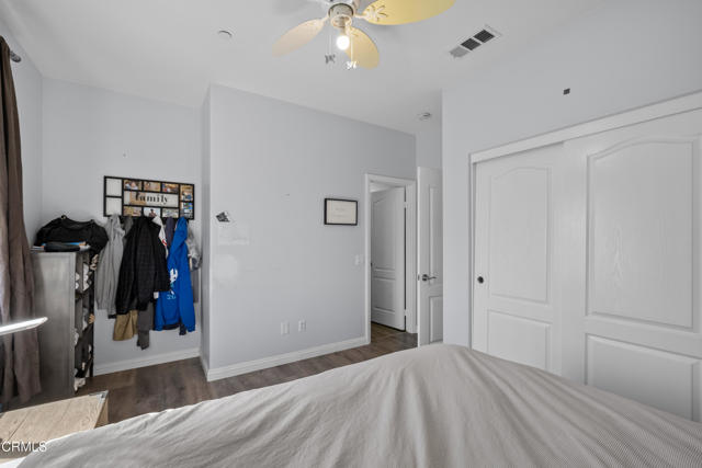 2012 Keltic Lodge Drive, Oxnard CA: https://media.crmls.org/mediaz/56697e20-c0ff-43c1-b628-59d82ddb4bb1.jpg