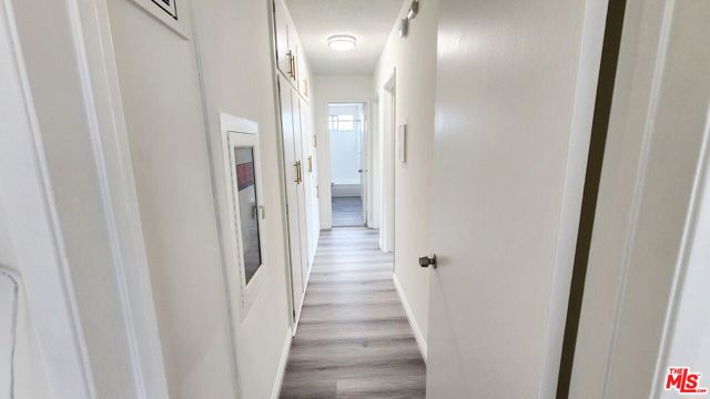 4171 W 4th Street, Los Angeles CA: https://media.crmls.org/mediaz/5669e603-d1ae-422c-83c9-b1a9aaf4f139.jpg