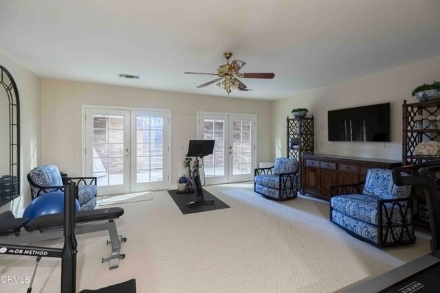 2300 Weybridge Drive, Bakersfield CA: https://media.crmls.org/mediaz/5669ff79-edbe-49c6-9a5e-99766b2a5682.jpg