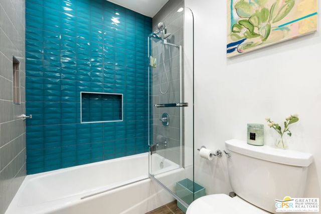 1861 S Palm Canyon Drive, Palm Springs CA: https://media.crmls.org/mediaz/566a097f-2fcc-48d8-93dd-b0ed1d8932bc.jpg