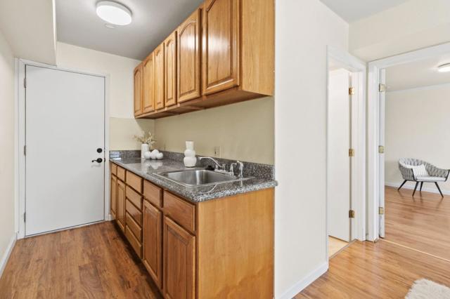 263 San Fernando Way, Daly City CA: https://media.crmls.org/mediaz/566acd76-6cd7-4bc8-847a-8ff6cc7eb20f.jpg