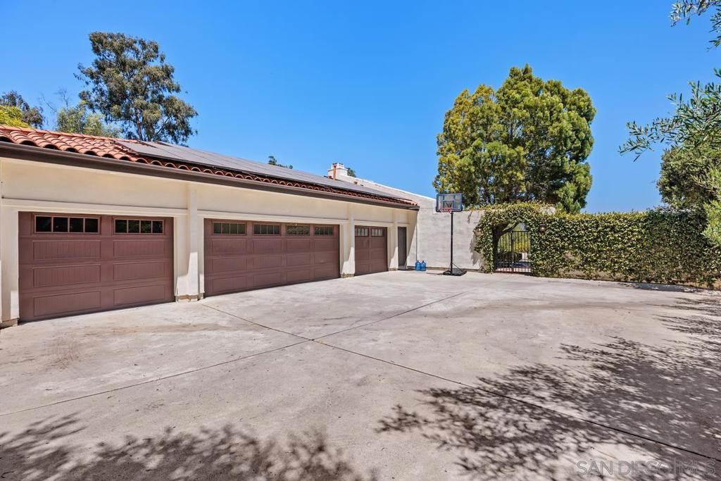 MLS #250035645SD image #36