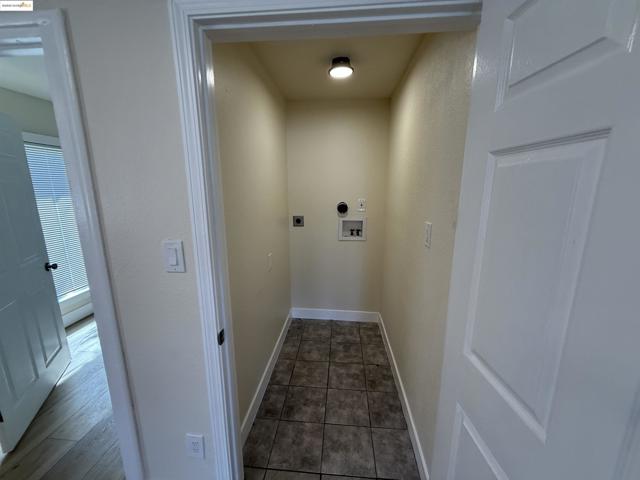 257 Smalley Ave, Hayward CA: https://media.crmls.org/mediaz/566b52e5-e091-49c2-b860-152a463fd7a2.jpg