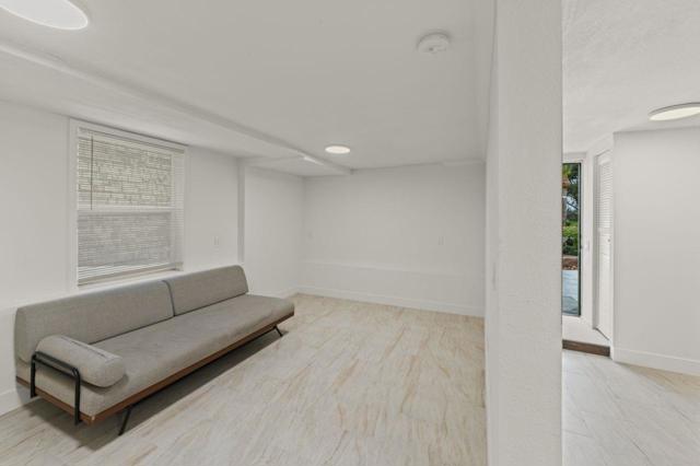 940 York Street, Vallejo CA: https://media.crmls.org/mediaz/566bacab-c113-4f68-b93a-3b323eb15723.jpg