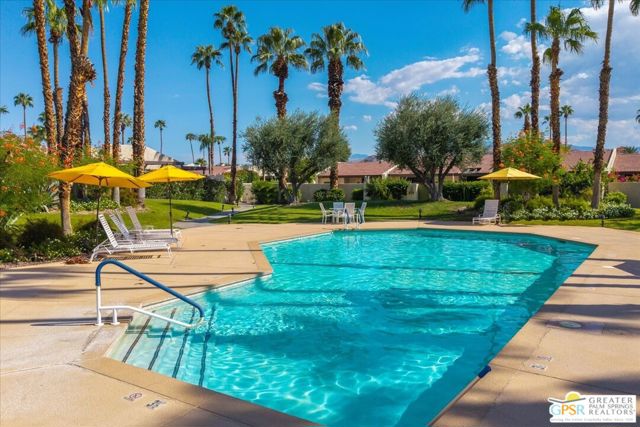 1254 E Andreas Road, Palm Springs CA: https://media.crmls.org/mediaz/566e7cae-c69b-40cf-8bed-86ca40842e53.jpg