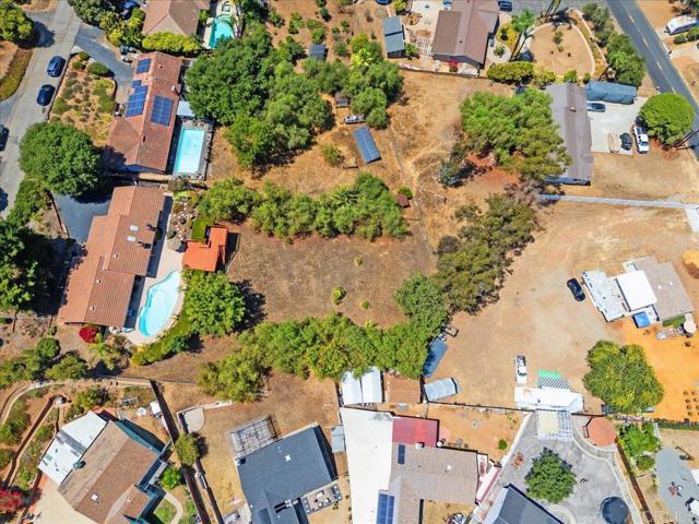 Detail Gallery Image 27 of 29 For 2073 Mountain View Dr, Escondido,  CA 92027 - 4 Beds | 2 Baths