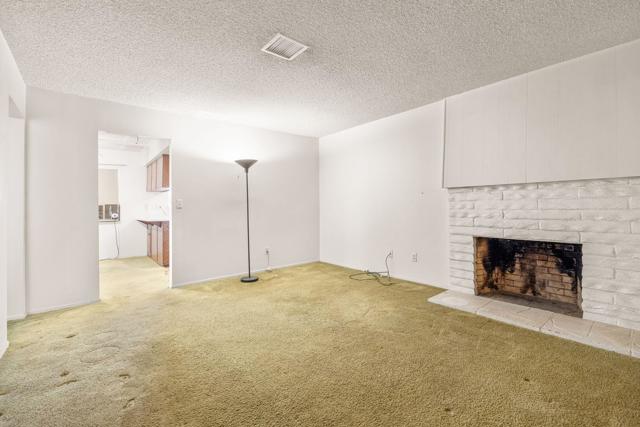 38280 Chuperosa Lane, Cathedral City CA: https://media.crmls.org/mediaz/566f88c7-c09d-49c5-a0d5-1980a5508b7c.jpg