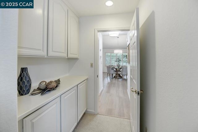 2504 Saklan Indian Dr, Walnut Creek CA: https://media.crmls.org/mediaz/5671278e-5973-47e2-8d75-0e02f26d8a4a.jpg