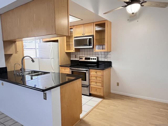 1435 Essex, San Diego CA: https://media.crmls.org/mediaz/56712864-fd73-4d36-b7fd-d7a750122288.jpg