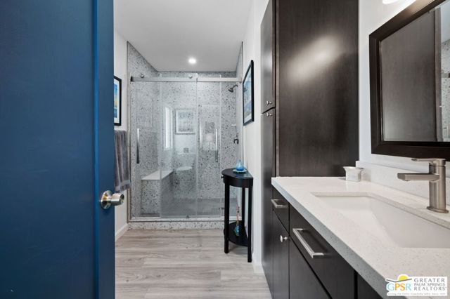 240 Los Pinos Drive, Palm Springs CA: https://media.crmls.org/mediaz/567171ac-5971-4bce-9607-3610bab41eee.jpg