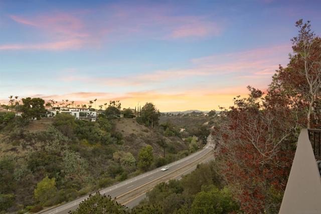 4576 44th Street, San Diego CA: https://media.crmls.org/mediaz/5671f458-cab8-445d-9273-b6eb28426c29.jpg
