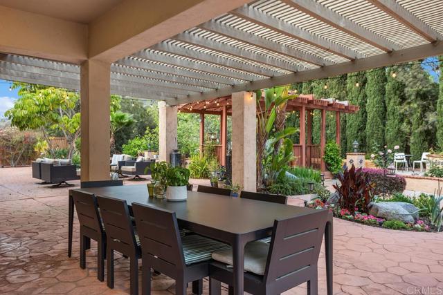 2409 Andersen Lane, Vista CA: https://media.crmls.org/mediaz/56731b2b-743b-4ffd-ae9d-f274f3c8c383.jpg