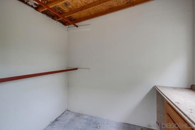 1354 Chalcedony St, San Diego CA: https://media.crmls.org/mediaz/56743f04-0fa7-4732-ac68-d540db888278.jpg
