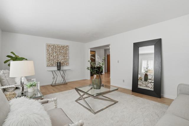 828 Weeks Street, East Palo Alto CA: https://media.crmls.org/mediaz/567488af-2959-483a-a4bc-51abc8bea898.jpg