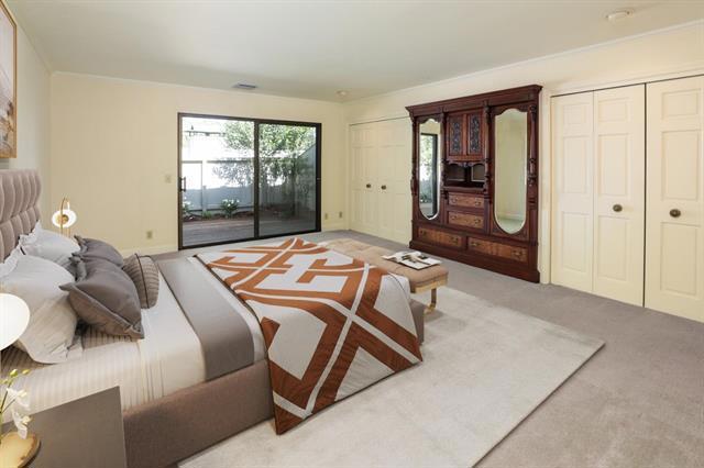47 Bay Tree Lane, Los Altos CA: https://media.crmls.org/mediaz/5674e266-435b-40a3-8f4f-5e87515ad096.jpg