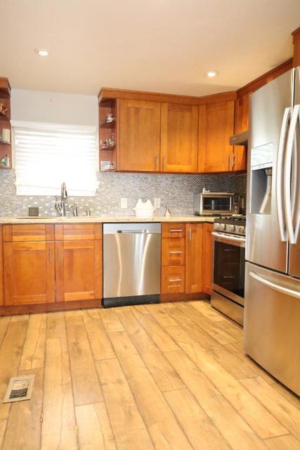 191 E El Camino Real, Mountain View CA: https://media.crmls.org/mediaz/567611a1-a2e9-4499-ab59-188f2251a1e9.jpg