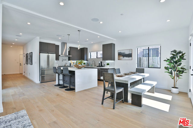 1622 S Mansfield Avenue, Los Angeles CA: https://media.crmls.org/mediaz/5676feeb-3d80-45f9-9e61-3f29a750ba3e.jpg