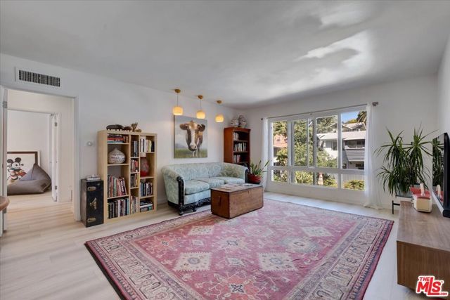 Image 3 for 6400 Primrose Ave #12, Los Angeles, CA 90068