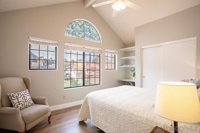 25314 Keats Ln, Stevenson Ranch CA: https://media.crmls.org/mediaz/56778f91-7a77-46c2-972b-b802dd56747c.jpg