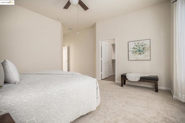 1012 Centennial Drive, Brentwood CA: https://media.crmls.org/mediaz/56783a58-e440-48b0-bd3f-65cac047c972.jpg