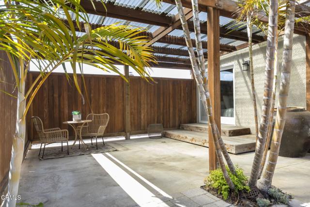 354 Arnett Avenue, Ventura CA: https://media.crmls.org/mediaz/56791154-ef17-4dfb-bdb0-3dd38460e36c.jpg