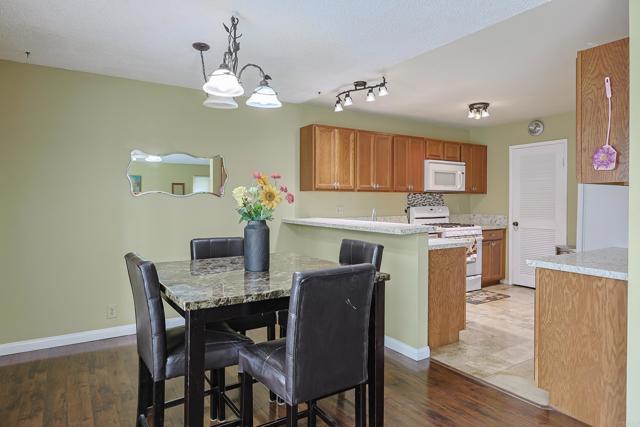6872 Quebec Court, San Diego CA: https://media.crmls.org/mediaz/5679bc12-34ed-4c30-b9f2-72181307b83b.jpg