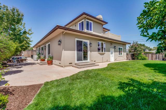 21828 Alcazar Avenue, Cupertino CA: https://media.crmls.org/mediaz/567bc987-1eb0-42c6-821d-d7156598aa20.jpg