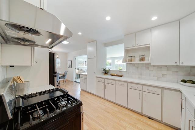 1160 Balboa Way, Pacifica CA: https://media.crmls.org/mediaz/567bd1c1-0743-4f30-9a51-bcf248b9c63b.jpg