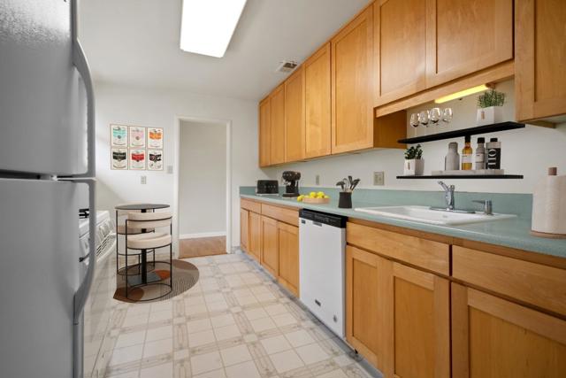 928 Corona Drive, Pacifica CA: https://media.crmls.org/mediaz/567f1f36-771e-469c-b7c3-5405037c90b8.jpg
