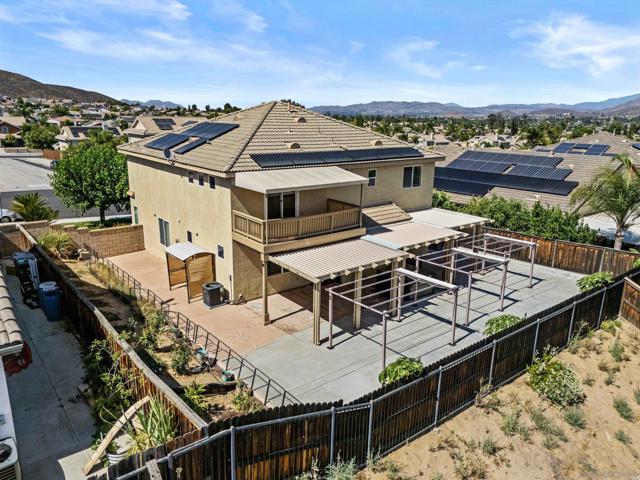 25231 Ridgemoor Road, Menifee CA: https://media.crmls.org/mediaz/567f3e5b-ceba-4cdf-8e54-d1f42b0758c6.jpg