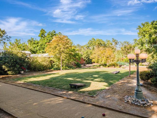 Image 40 of 49 For 2206 Coastland Avenue