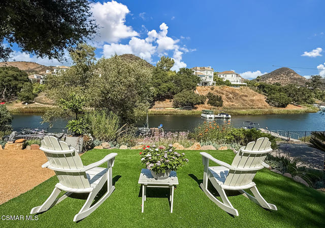 123 Lake Sherwood Drive, Lake Sherwood CA: https://media.crmls.org/mediaz/56816a3c-3ed6-478b-94c9-02bcab6f4037.jpg