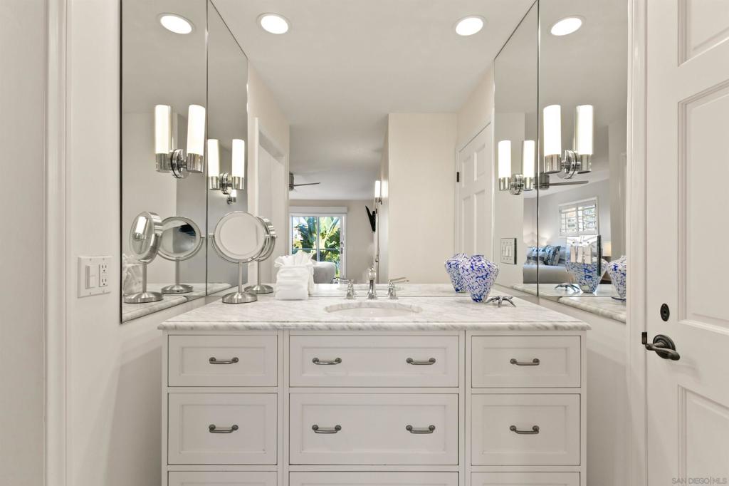 253 Gravilla Street - photo 15