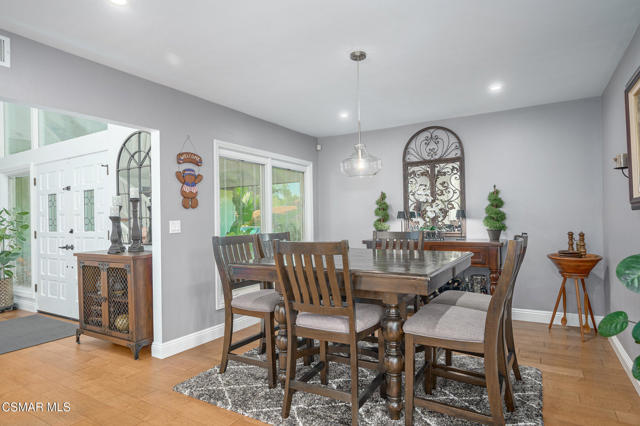1841 Fallview Road, Westlake Village CA: https://media.crmls.org/mediaz/5682650c-99c5-4319-bf19-9df10d3fdc61.jpg