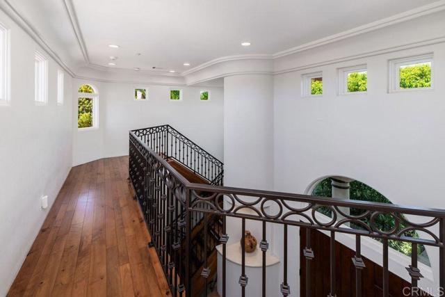1470 Rubenstein Ave, Cardiff by the Sea CA: https://media.crmls.org/mediaz/56838fcb-d3f6-41b8-866f-4211a6b7dd00.jpg