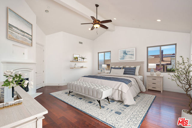 2005 Robinson Street, Redondo Beach, California 90278, 4 Bedrooms Bedrooms, ,3 BathroomsBathrooms,Residential,For Sale,Robinson,26638819