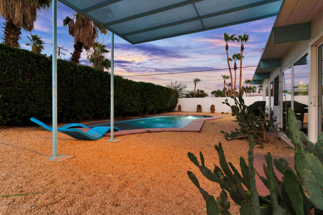 600 E Alexander Way, Palm Springs CA: https://media.crmls.org/mediaz/5685d24f-e9a4-460e-8ed2-c15c31474d2b.jpg