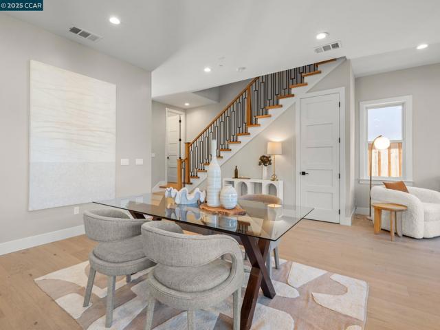 257 Haleena Place, Walnut Creek CA: https://media.crmls.org/mediaz/5687aa59-6e58-47fc-91a5-56ea44e5985e.jpg